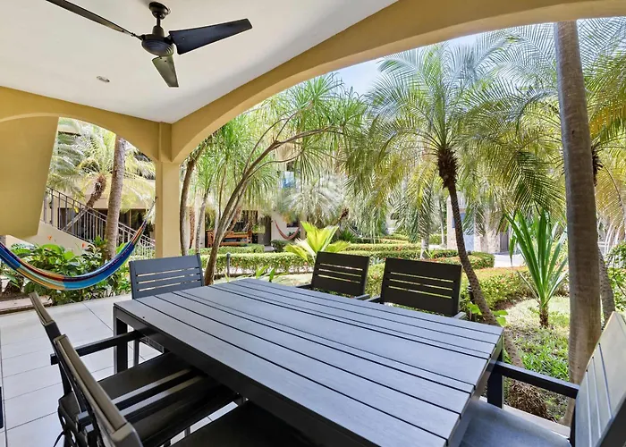 Private Pool Oasis , Uncrowded Holiday home *